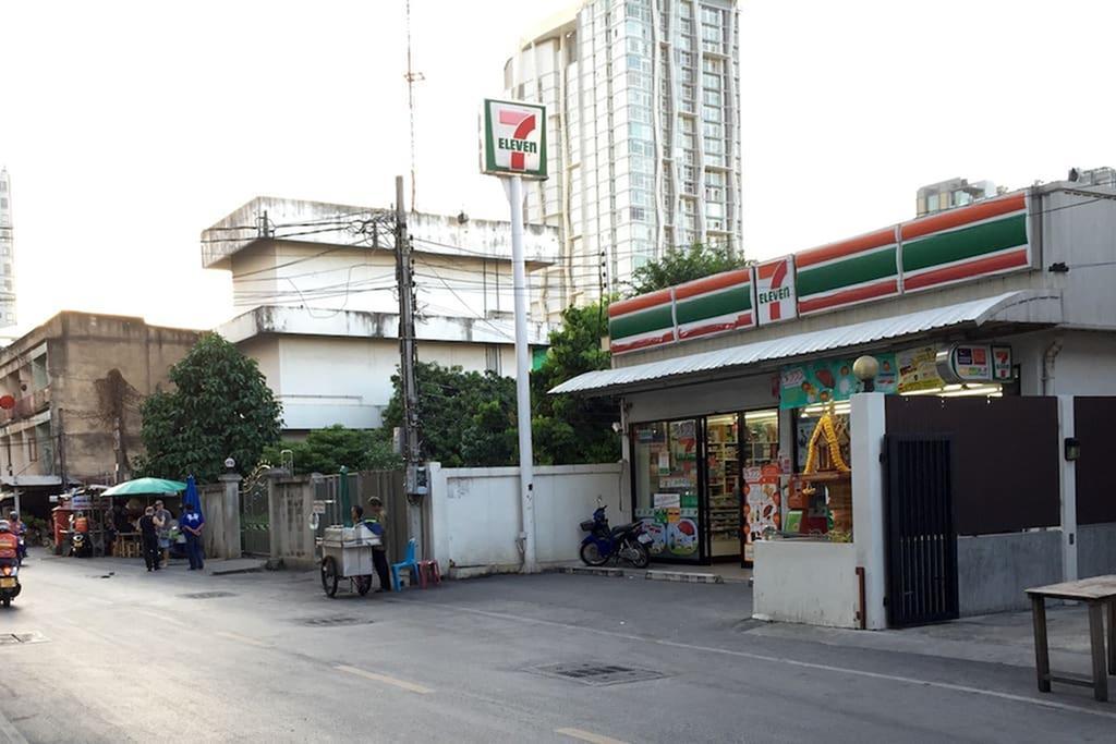 1Br Condo 5 Min To Bts 1000Mbps Fiber Wi-Fi Bangkok Exterior photo